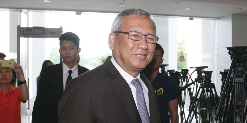 次期上院議長と首相代行