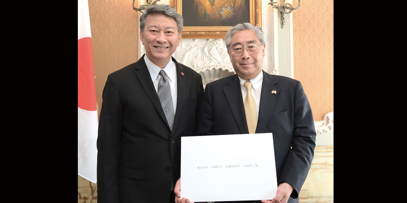 三輪芳弘社長（右）とバンサーン駐日タイ王国特命全権大使