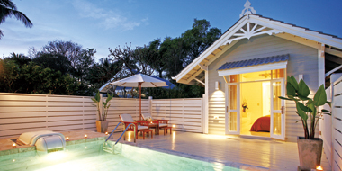 プライベートプール付きのヴィラ