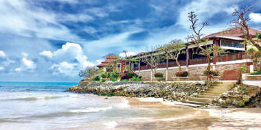 都会の喧騒を忘れる穏やかな時間が流れます