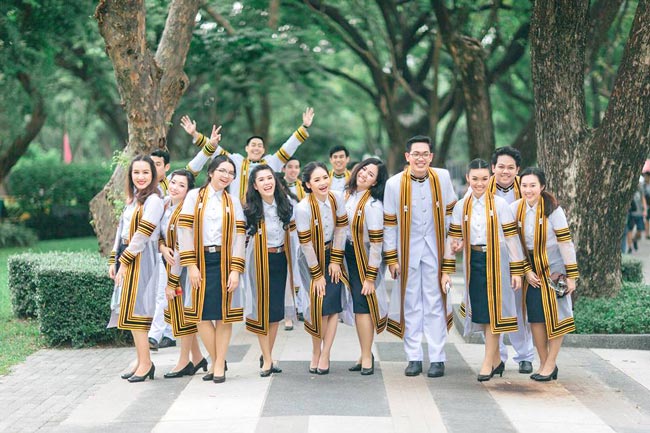 大学の卒業式はどんな装い？ - ワイズデジタル【タイで生活する人のための情報サイト】