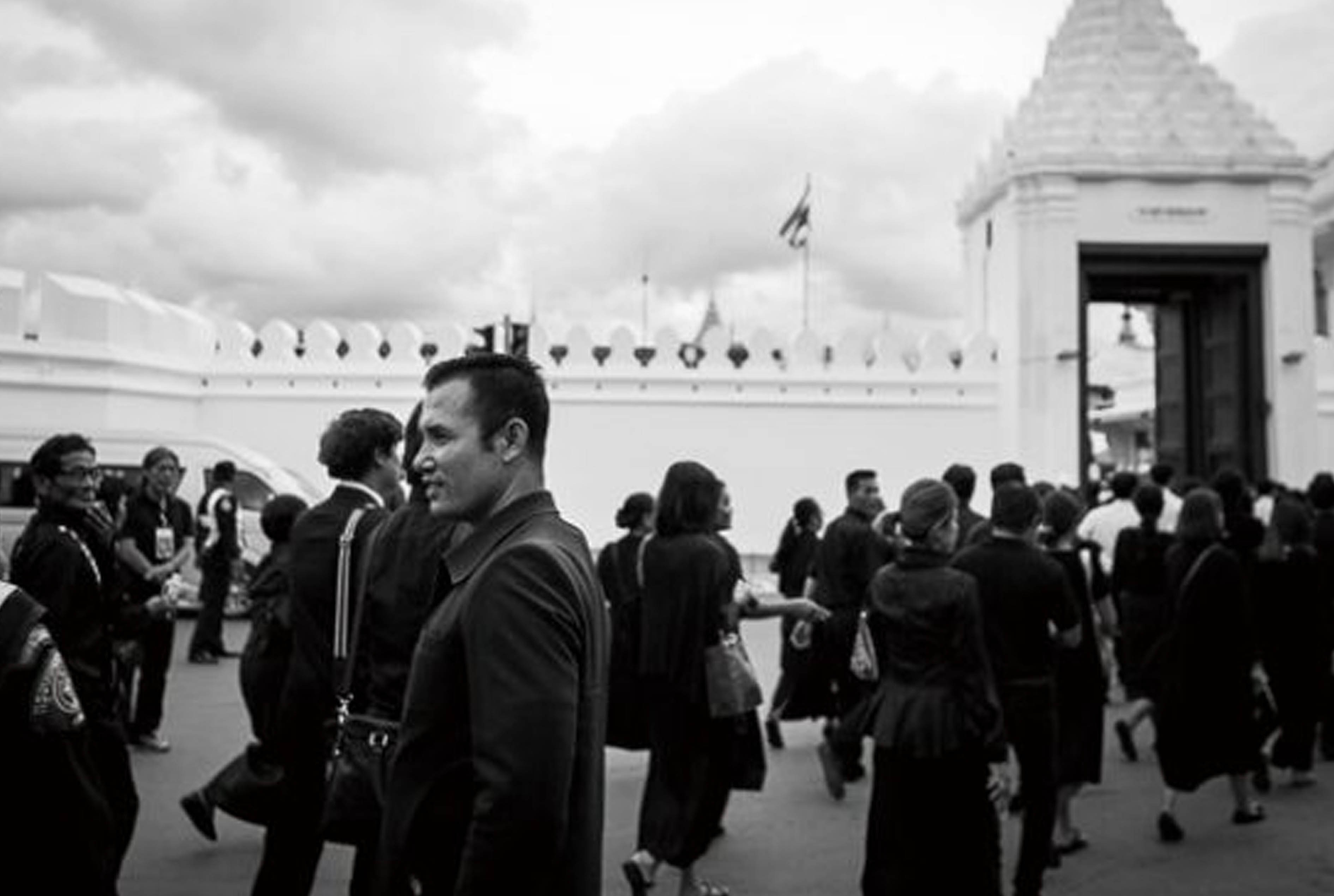 タイから色が消えた日 - ワイズデジタル【タイで生活する人のための情報サイト】