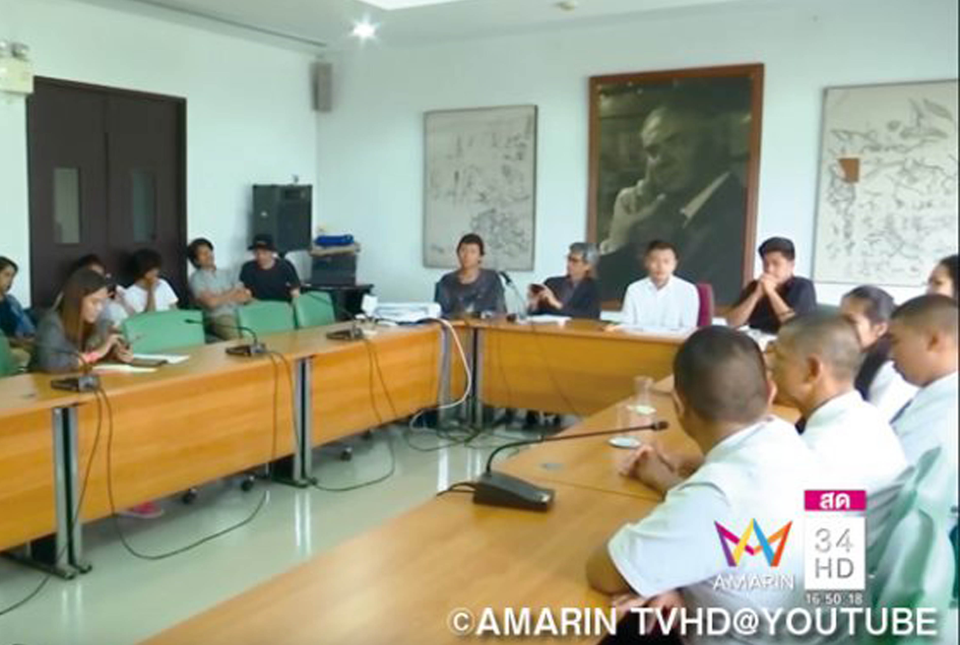 タイの大学新入生歓迎会 - ワイズデジタル【タイで生活する人のための情報サイト】