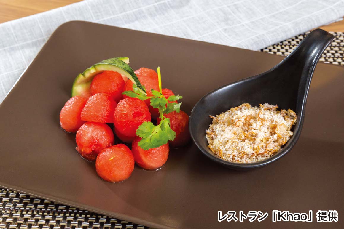 スイカにかける謎の粉は何？ - ワイズデジタル【タイで生活する人のための情報サイト】