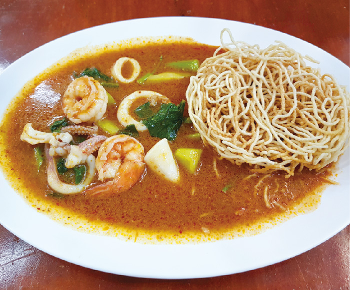 具材たっぷり本格あんかけ麺 - ワイズデジタル【タイで生活する人のための情報サイト】