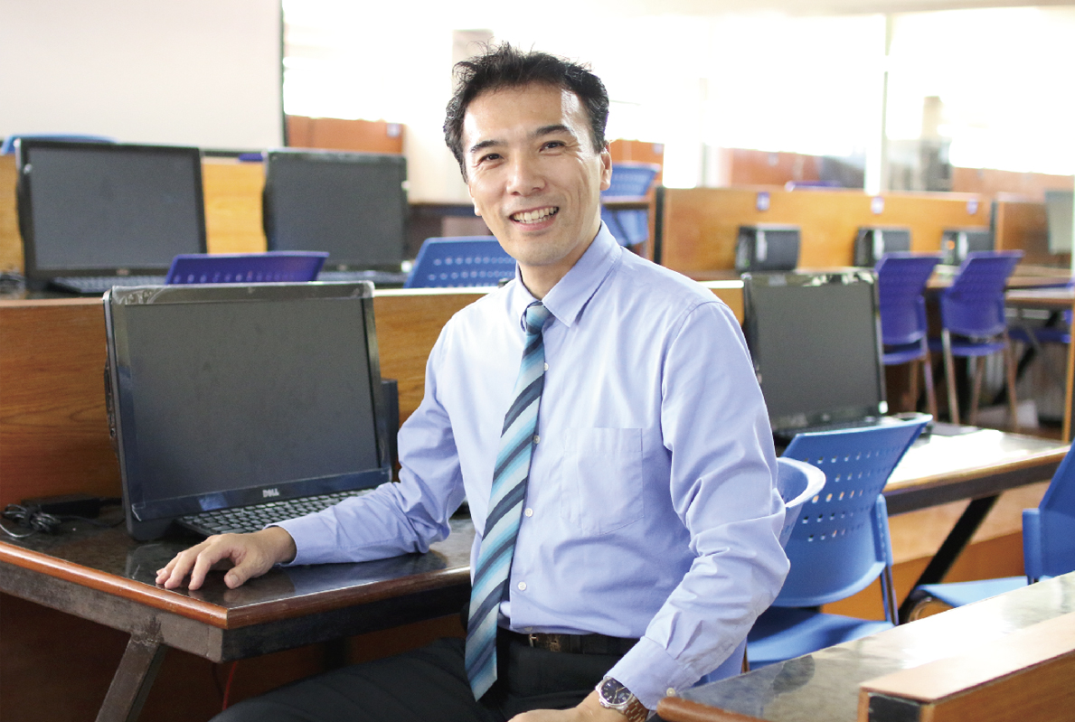 JICAコンピュータ技術隊員 トランで育てる、未来の技術者 - ワイズデジタル【タイで生活する人のための情報サイト】