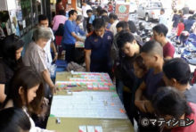 「ドカンと一発当てて一攫千金！」。よほど経済的にゆとりのある暮らしでなければ、誰しも一度は夢見たことがあるだろう。一般的にタイ人には賭け事好きが多いと言われるが、近年は単なる娯楽の域を超え、社会問題としても注目を集めている。