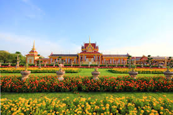 王室ゆかりの広場サナームルアンって？ - ワイズデジタル【タイで生活する人のための情報サイト】