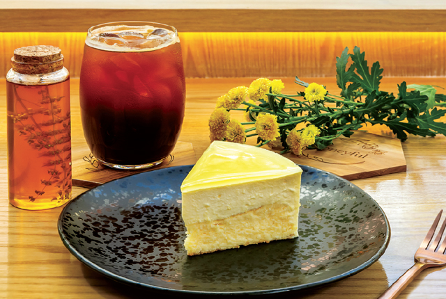 【Honeyful Café】Yuzu Cheesecake 150 Baht - ワイズデジタル【タイで生活する人のための情報サイト】