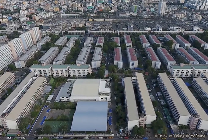 ５年ぶりに民政移管を果たし、プラユット政権が発足して早１年。うち３分の１は非常事態宣言に係るが、これまでに経済は言わずもがな、障害者手当の増額や低所得層を支援する福祉カードの導入といった社会政策にも着手