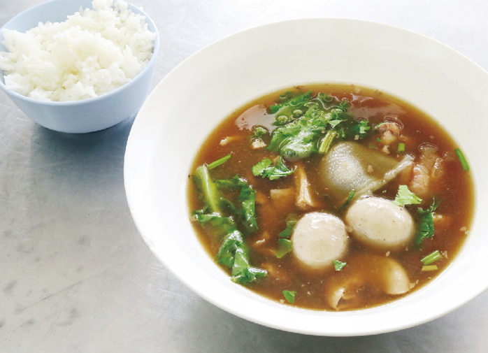 旨味が詰まった牛肉の煮込みスープ - ワイズデジタル【タイで生活する人のための情報サイト】