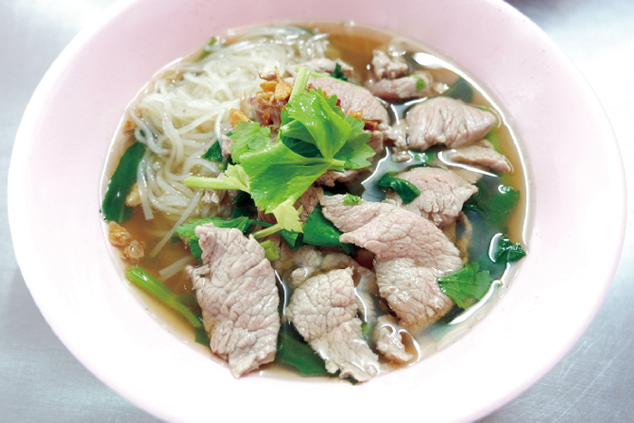 創業４０年以上！ 牛肉ヌードルの老舗 - ワイズデジタル【タイで生活する人のための情報サイト】