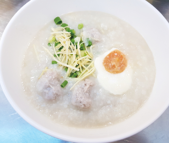 タイ風お粥「ジョーク」の名店 - ワイズデジタル【タイで生活する人のための情報サイト】