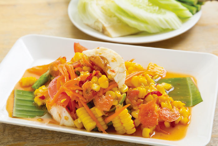 塩漬け卵入り コーンのソムタム・・・・・ 55B