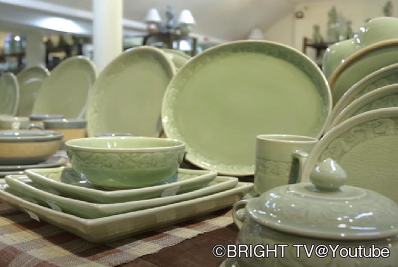 現在は主に北部チェンマイ県や中部スコータイ県で生産されているセラドン焼き