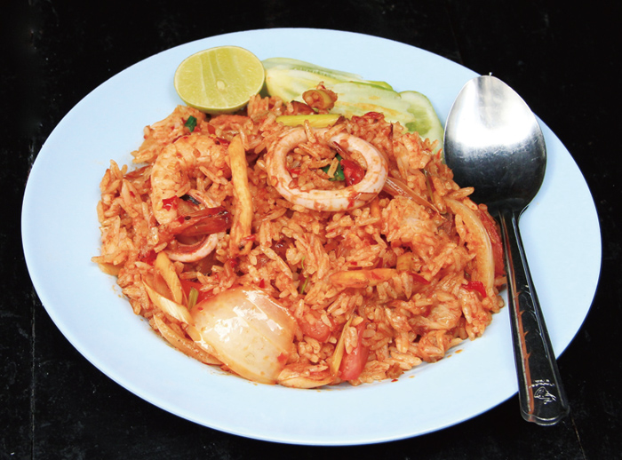 ハーブで食欲増進 トムヤムチャーハン - ワイズデジタル【タイで生活する人のための情報サイト】