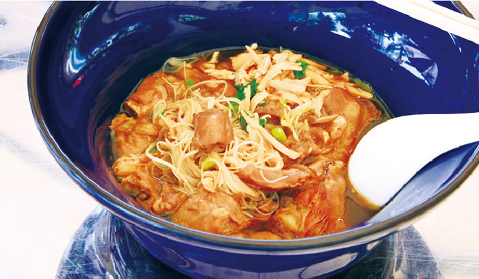 やみつきになる鶏肉たっぷりヌードル - ワイズデジタル【タイで生活する人のための情報サイト】