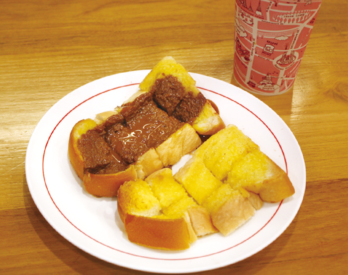 毎日行列ができるタイトーストの名店 - ワイズデジタル【タイで生活する人のための情報サイト】