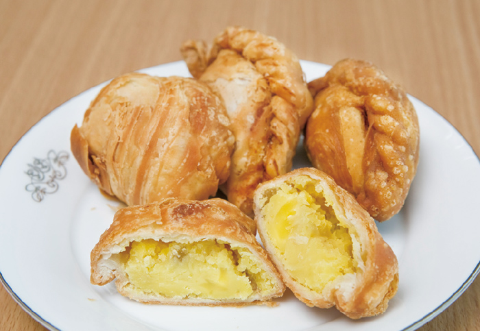 サラブリー県名物元祖カリーパフ - ワイズデジタル【タイで生活する人のための情報サイト】