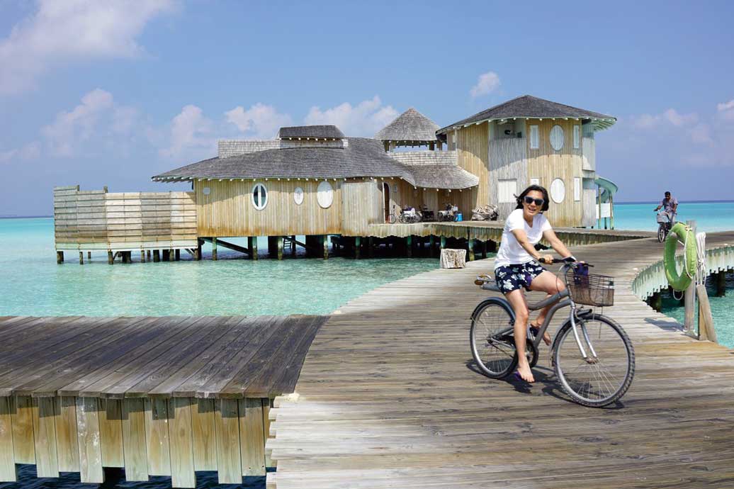 旅行が好きで世界各地を訪れているジナーさん。「旅先での刺激が新しいアイディアを生み出します」