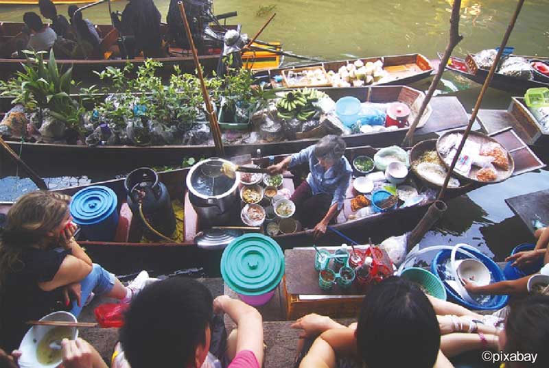 茶色いスープがクセになるクイティアオ・ルアって？ - ワイズデジタル【タイで生活する人のための情報サイト】