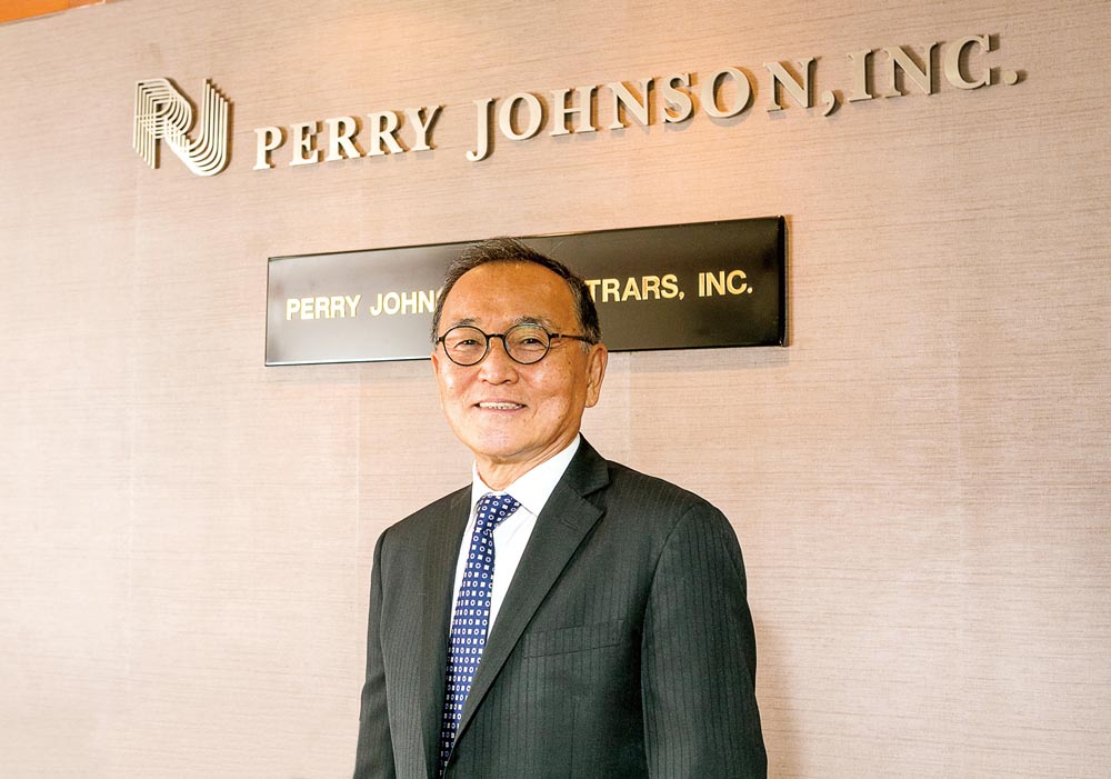 同社ゼネラルマネージャーの伊藤信行代表。日系石油化学会社からの出向として1980年代に初めてタイに赴任。通算で30年近くをタイのビジネスシーンで過ごしている