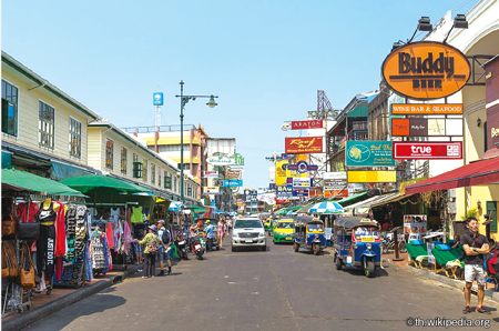 外国人観光客に人気の「カオサン通り」って？ - ワイズデジタル【タイで生活する人のための情報サイト】