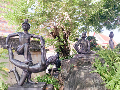 11月12日に開業する「タイマッサージ博物館」には計82体・80体位の像が展示され、タイ語と英語による施術方法や効能をQRコードから読み取れるという。