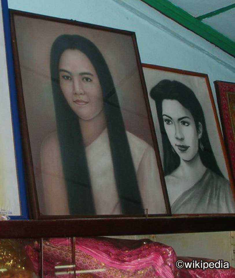 「ワット・マハーブット」に飾られているメー・ナークの肖像画　ー　おしえてタイランド
