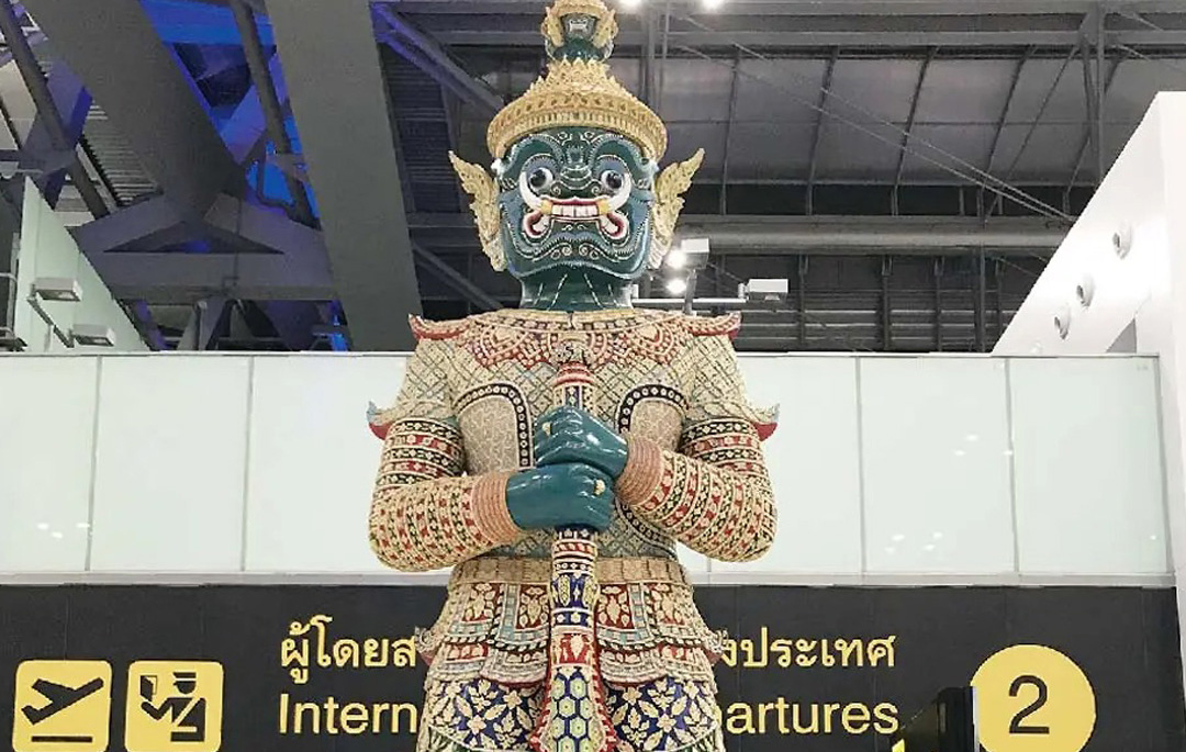 タイの寺院や仏堂を守る 巨大な鬼の像「ヤック」って？ - ワイズデジタル【タイで生活する人のための情報サイト】