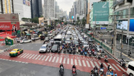 入管がアソーク周辺を調査　外国人運営の屋台を摘発 - ワイズデジタル【タイで生活する人のための情報サイト】