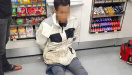 オンヌット駅前のコンビニで　刺殺事件発生 - ワイズデジタル【タイで生活する人のための情報サイト】