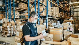 偽ブランド品倉庫を摘発　化粧品など1万4千点を押収 - ワイズデジタル【タイで生活する人のための情報サイト】