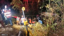 パーイ市行きの観光ミニバン　山道から転落して運転手が死亡 - ワイズデジタル【タイで生活する人のための情報サイト】
