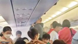 機内でモバイルバッテリー爆発　TIS認証なしの製品 - ワイズデジタル【タイで生活する人のための情報サイト】