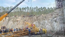 鉄鋼工場でクレーン倒壊 外国人従業員7人死亡 - ワイズデジタル【タイで生活する人のための情報サイト】