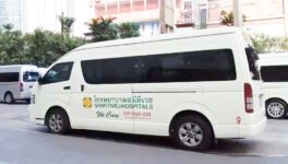 サミティベート病院スクムビット　無料送迎バンの時刻表改定 - ワイズデジタル【タイで生活する人のための情報サイト】