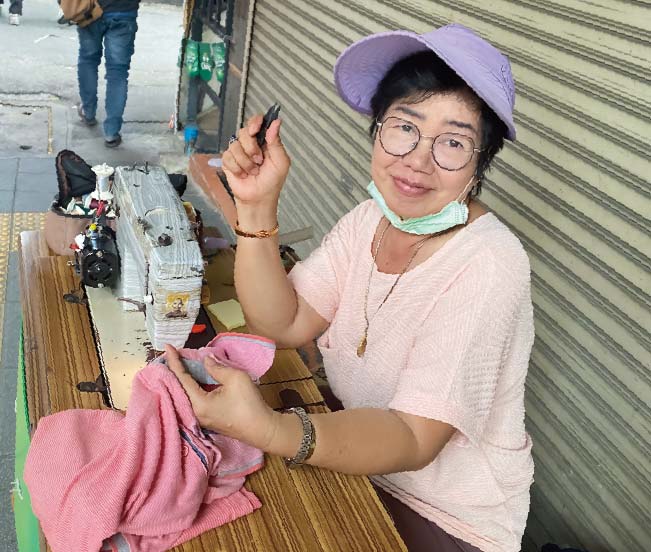 街角の頼れる存在　ミシン屋台とは？ - ワイズデジタル【タイで生活する人のための情報サイト】