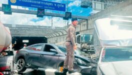トンネル内で玉突き事故　15台の車を巻き込む大惨事に - ワイズデジタル【タイで生活する人のための情報サイト】