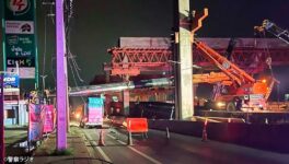 ラマ2世通り建設現場でまた事故 クレーン車が横転し、3人負傷 - ワイズデジタル【タイで生活する人のための情報サイト】