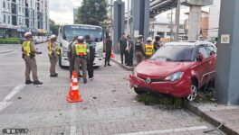 軍用施設へ強行侵入した車 施設内を暴走、車内から薬物 - ワイズデジタル【タイで生活する人のための情報サイト】