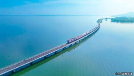 ダムの上を走る水上列車 予約開始、11月1日から運行 - ワイズデジタル【タイで生活する人のための情報サイト】