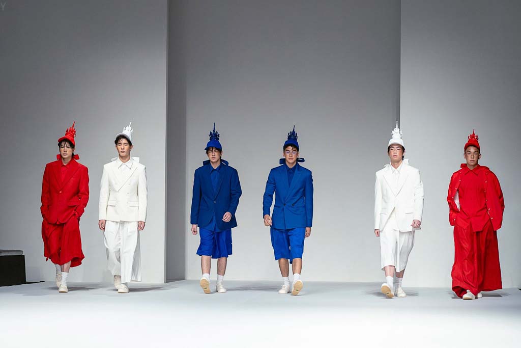 Bangkok International Fashion Week 2025 11のタイブランドが参加 ー サイアムパラゴンで10月16〜19日、「Bangkok International Fashion Week 2025」を開催。TATと27Friday(アパレル)による「Made in Thailand」コレクションや、国内11ブランドが参加したファッションショーが行われた。