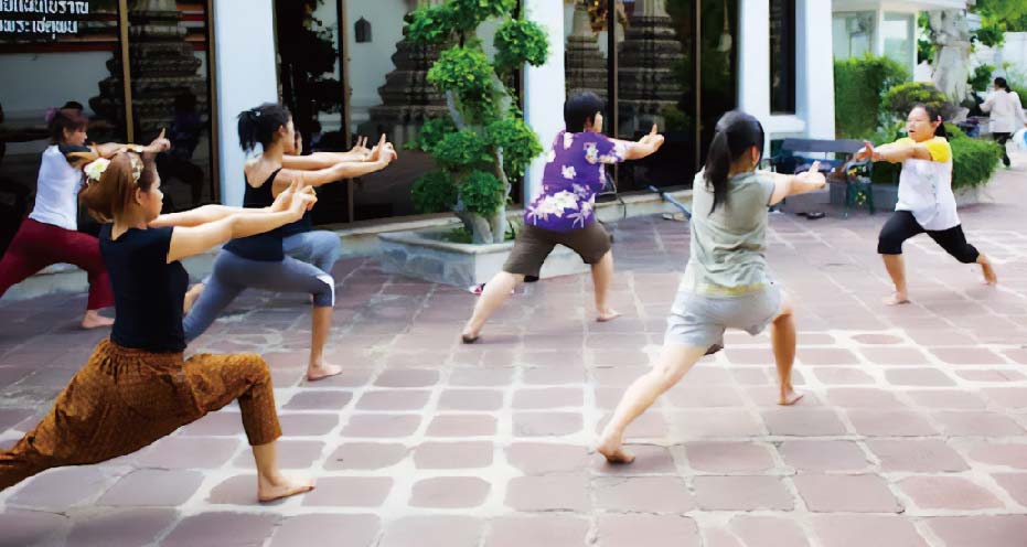 修行者に伝わる自己整体法　ルーシーダットン - ワイズデジタル【タイで生活する人のための情報サイト】