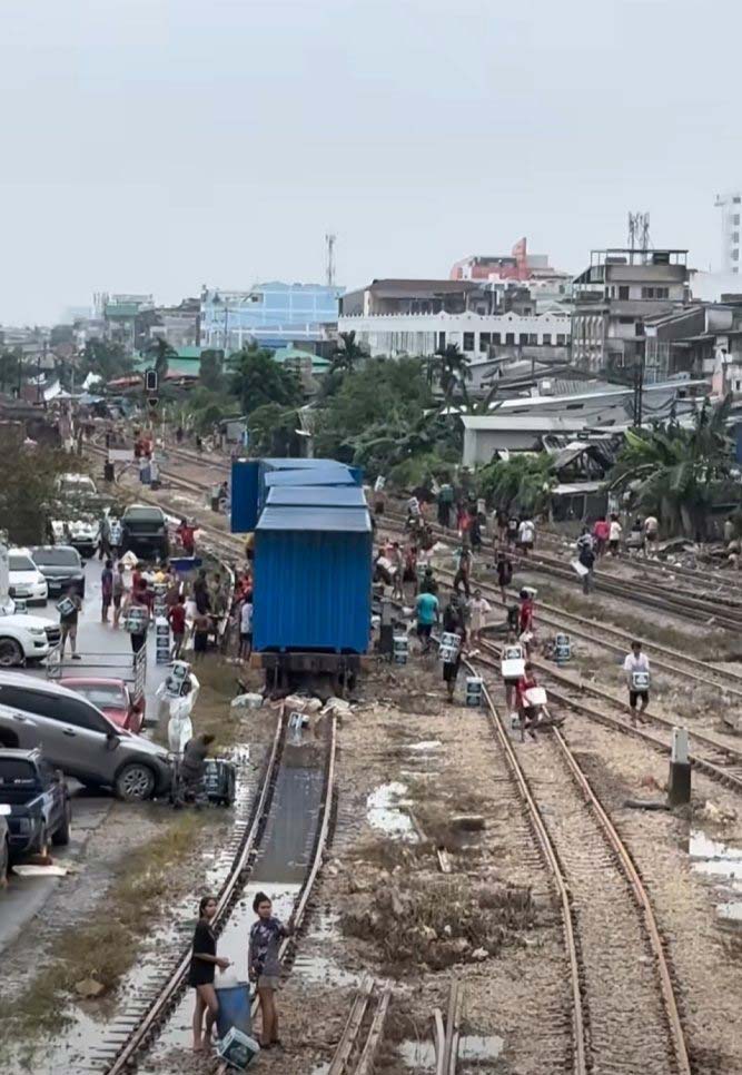 タイ南部を襲った記録的な大洪水　復旧が急がれる中、不謹慎な事件が多発している - ワイズデジタル【タイで生活する人のための情報サイト】