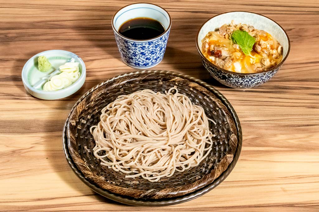 せいろそばとミニ親子丼セット420B（そばはせいろまたはかけそばから選べる）