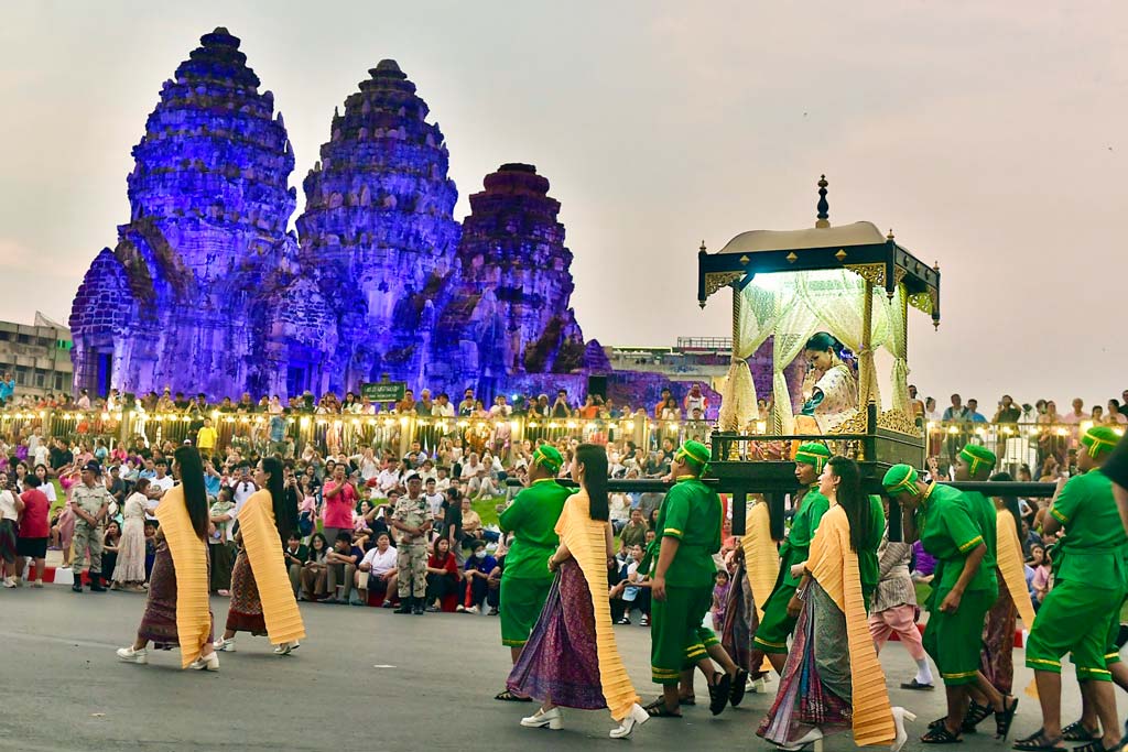 ナーラーイ王の功績を讃える　ナーラーイ王祭りを開催 - ワイズデジタル【タイで生活する人のための情報サイト】