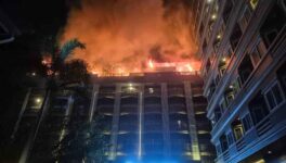 パタヤのホテルで火災 ルーフトップバーで出火、4人負傷 - ワイズデジタル【タイで生活する人のための情報サイト】