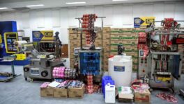偽のコーヒーや柔軟剤の製造工場摘発　20万点超押収、4人逮捕 - ワイズデジタル【タイで生活する人のための情報サイト】