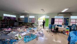 乗用車が保育所へ突入 児童19人が負傷、薬物陽性の男2人逮捕 - ワイズデジタル【タイで生活する人のための情報サイト】